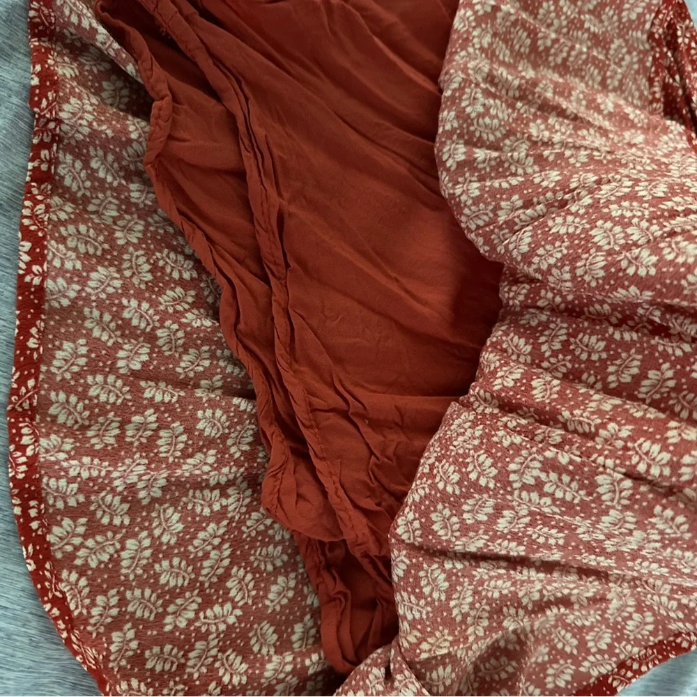 Olivaceous Red and White Romper - Picture 3 of 4